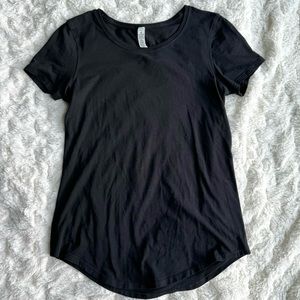 Lululemon T-shirt